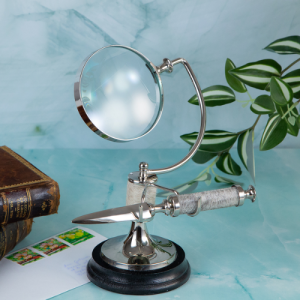 Комплект лупа и нож за отваряне на писма Комплект лупа и нож за отваряне на писма