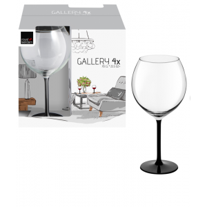 Чаши за вино на черно столче