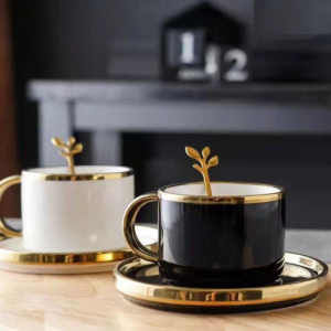 Чаша, чинийка, лъжичка Elegant 250 мл 