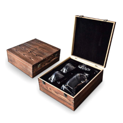 Декантер с 2 броя чаши за уиски на ниска цена от Max-Shop