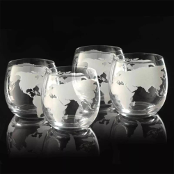 Подаръчен комплект за уиски Globe от MaxShop Подаръчен комплект за уиски Globe на ниска цена от MaxShop