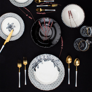 Сервиз за хранене 24 части