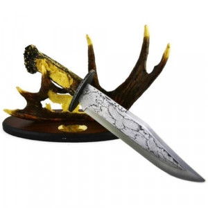 Голям нож на поставка