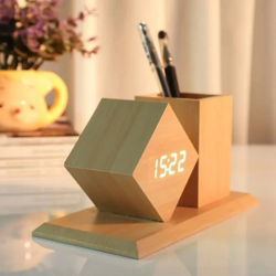 Дигитален часовник с поставка за моливи на ниска цена от MaxShop