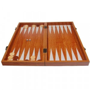 Дървен шах и табла