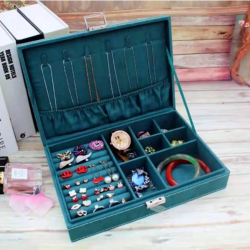 Кутия за бижута Dea на ниска цена от MaxShop