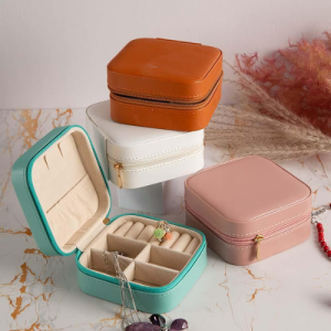 Кутия за бижута 