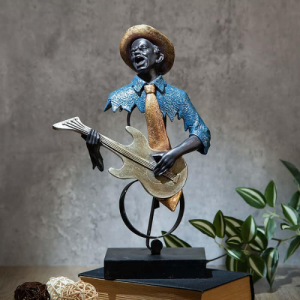 Декоративна статуетка Музикант