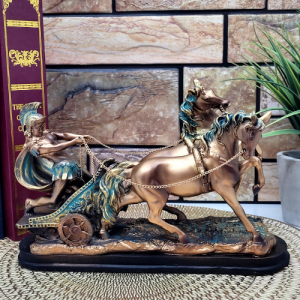 Декоративна фигура войник с колесница