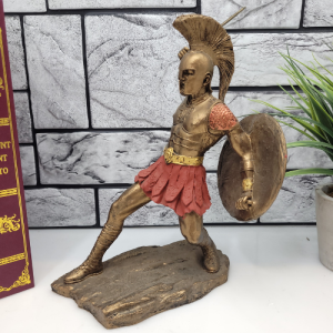 Арт пластика на Хектор с меч Арт пластика на Хектор с меч