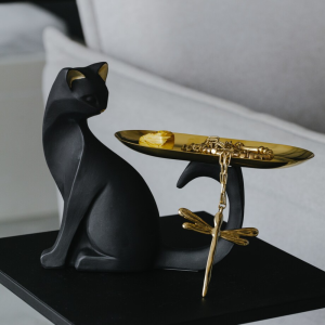 Декоративна статуетка "черна котка със златен поднос" Декоративна статуетка "черна котка със златен поднос"