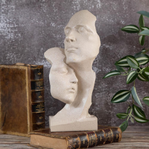 Арт пластика на влюбени