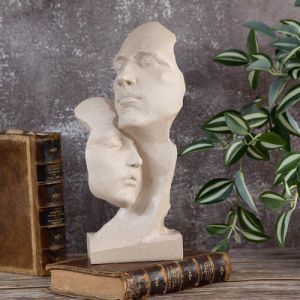 Арт пластика на влюбени