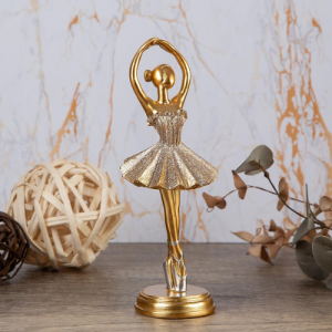 Пластика на Балерина Пластика на Балерина