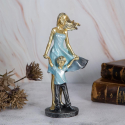 Арт фигура на жена с дете на ниска цена от Max-Shop