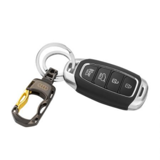 Ключодържател с лого на Audi