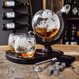 Луксозен подаръчен сет за мъж - глобус декантер за уиски Globe Decanter Set Deluxe