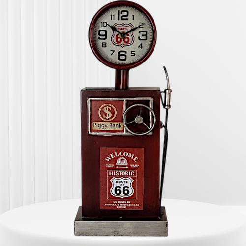 Настолен часовник касичка във формата на червена бензинова колонка Route 66